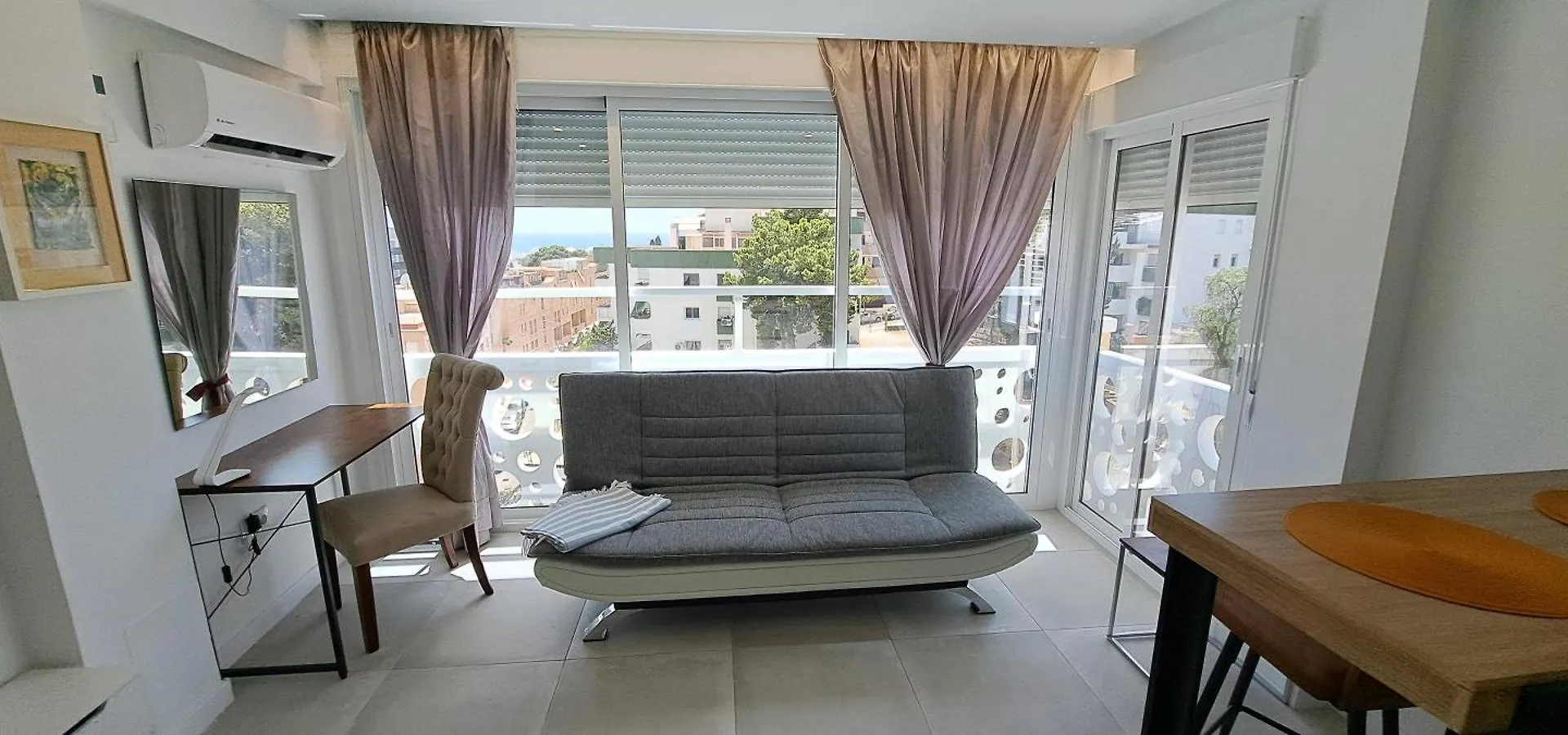 Salome Neo Suites Torremolinos Apartment