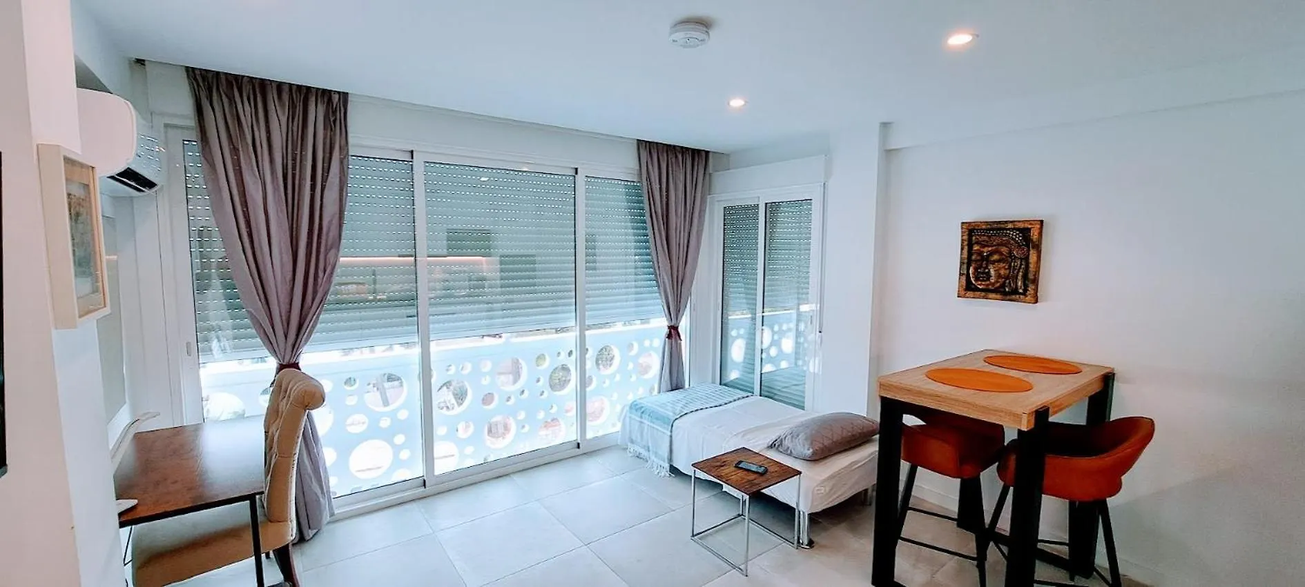 Salome Neo Suites Torremolinos Apartment
